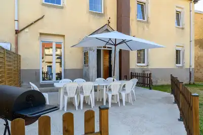 Image de Maison de vacances 'Gîte Les 3 Cerfs - 3 Étoiles' avec vue sur montagne, terrasse privée et Wi-Fi