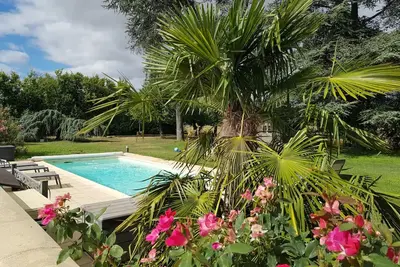Image de Appartement 'Epicéah, Logement À La Campagne' avec vue sur les montagnes, Wi-Fi et climatisation