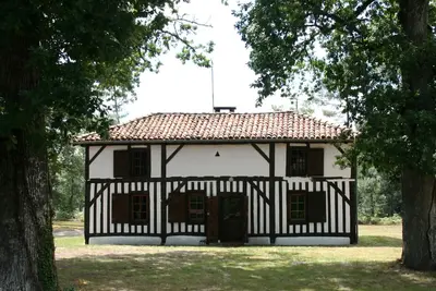 Image de Maison de vacances 'Petit Chantalaoude' avec terrasse privée, jardin privé et Wi-Fi