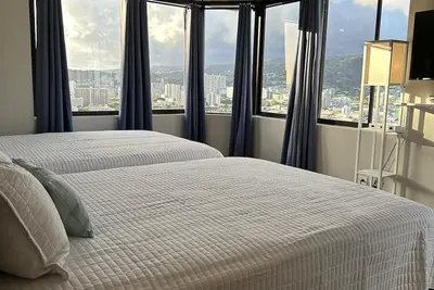 Inviting 2 bedroom/2 bathroom suite-sleeps 6