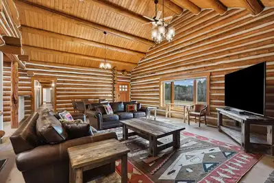 Mountain Escape Lodge