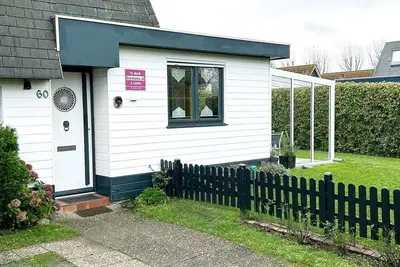 Schoneveld 60 of type zeester located at the Schoneveld holiday park  is a cosy and comfortable semi-detached house offering plenty of privacy.
