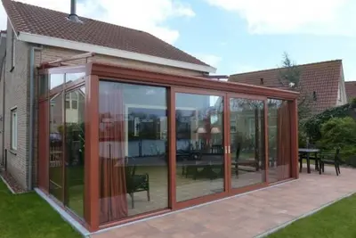 Scheldeveste 119 Typ Schelde is a spacious house with a living area of 117 square metres and a large garden surrounding it.