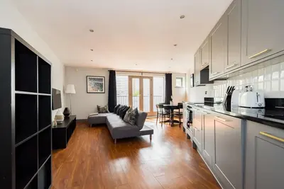 Image de Sunshine In My Mood – 2 Bedroom Flat in Battersea