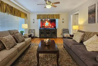 Smoky Mountain Panacea- Hot tub