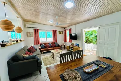 Image de Spacious 2-bedroom condo in Sunset Crest with nearby free swimming pool access