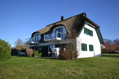 Image de Ferien am Meer in der Wunderschönen Albatros: mit Reetdach, Sauna und Viel Platz