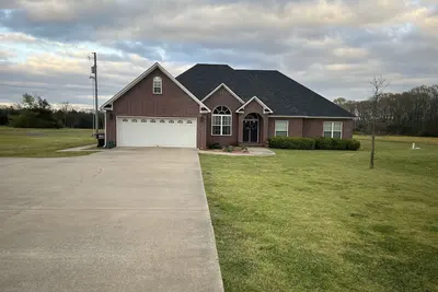 Image de Perfect space to watch the solar eclipse.