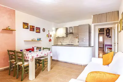 Image de Patrizia, apartment a few steps from the pedestrian center of Marina di Campo equipped with air cond