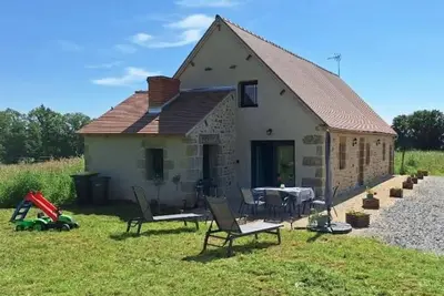Image de Fermette rénovée, tout confort, avec jardin et label \"Tourisme et Handicap\" en pleine campagne