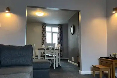 Image de The Deeside - North Wales Sleeps up to 7