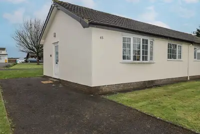 Image de 48 Gower Holiday Village, pet friendly, with pool in Scurlage