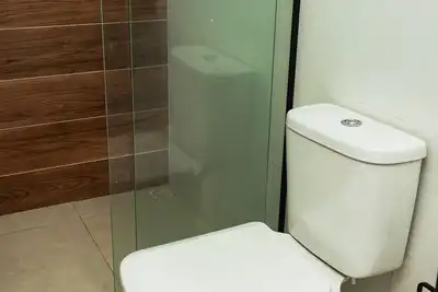 Image de Suíte a 3 Minutos Praia Indaiá - 02