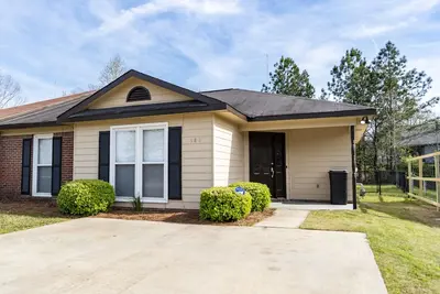 Image de Welcome! The Darby House is named for Colonel William O Darby