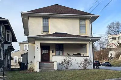 Image de Gypsum Hill- Historic Downtown Hannibal Missouri\n\n