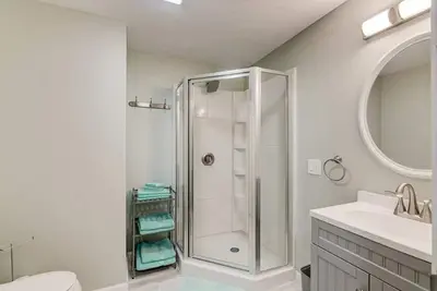 Image de 5br Lake House in the Heart of Gotl