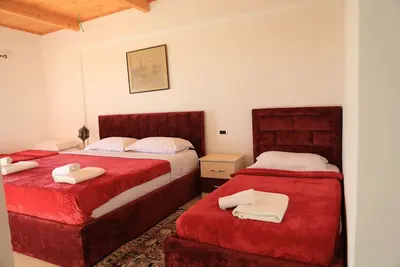 Image de Lahuta e Vjeter Agrotourism: Taste Albanian Tradition & Feel at Home