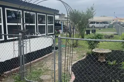 Image de Cozy lakehouse cabin