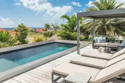 Image de The Pearl of Jan Thiel, private pool, gym and game room 3