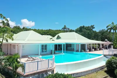Image de 6 bedroom villa overlooking the Caribbean sea and sunset