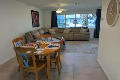 Image de South Venice Home-Close to Beach, Downtown Venice, Wellen Park, and Legacy Trail