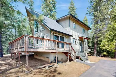 Image de Cozy Blue Lake Springs Chalet with Ev charger, Ac, & Nintendo