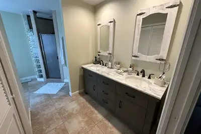 Image de Wellington- Less than 2 miles from Wef