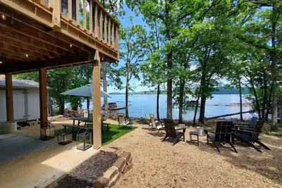Image de Huckleberry Shores-Lakefront & Lakeview Home-Near Boat Launch-Swimming Pool.