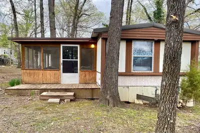 Image de The Nest. A cozy lake house within walking distance of Lake Wappapello.