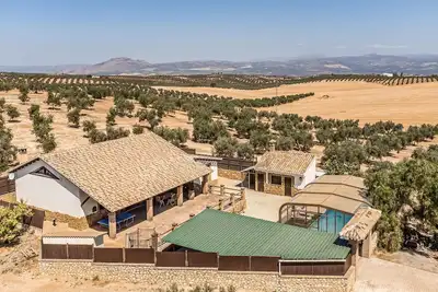 Image de Superbe maison de 3 chambres à Salar
