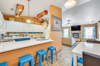 Image de Downtown Williams Home: Walk to Shops & Dining!