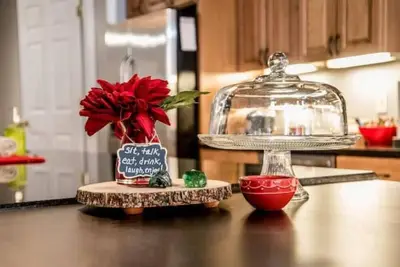 Image de Beautiful High-End 4 Bed 3 Bath House, Sleeps 15!