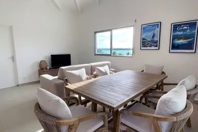 Image de Emeraude Bay, Magnifique T3 vue mer, proche plage