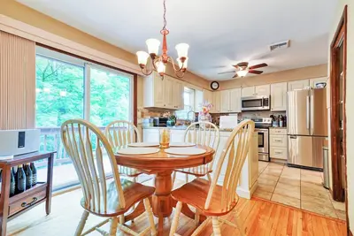 Image de Charming Home in Cold Spring -18 mil or 30 mins drive to West Point