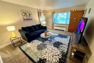 Blue Elegance 9 Min to Downtown Cincy