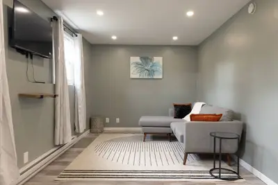 Image de Newly Renovated Private 2 bed with 1 bath Getaway