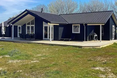 Image de Maison de vacances pour 10 a Idestrup-By Traum