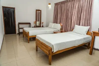Image de Walking distance to Galle City, Fort and the beach. Unawatuna beach is 6km away.