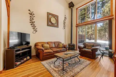 Image de New - Golfers View - on Golf Course - Close to park and lake