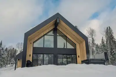 Image de Ô Rassembleur | Bord de Lac | Spa et Billard