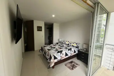 Image de Modern, cozy, eco-field and very equipped with two bedrooms and private parking.