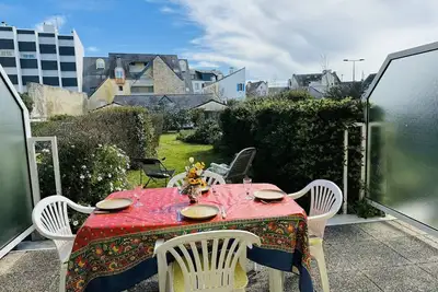 Image de 2 pièces centre ville, 4 min à pied plage, parking