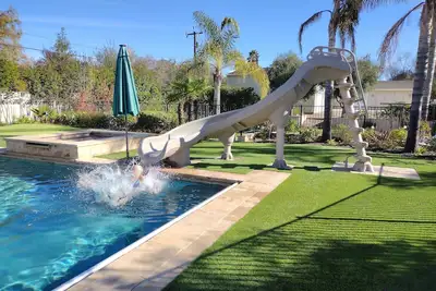 Image de Nearly an acre with pool near Solvang