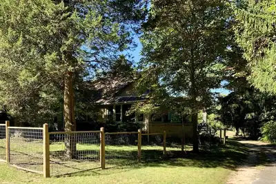 Image de Spacious 4 Bdr/3 Ba 2 Acre property one minute from Lake Michigan-Dog Friendly!