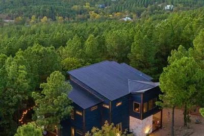 Image de Mountain Retreat Cabin w/Game Room & Scenic Views