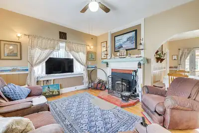 Image de Spacious Round Pond House w/ On-Site Trail Access!