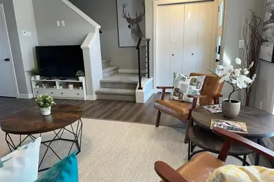 Image de Brand new, Modern 3 Bedroom Townhome in Red Deer