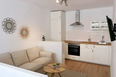 Image de Fantastic Duplex Only 50m From the Beach