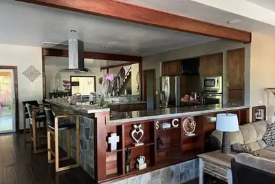 Image de Gather- beautiful ranch rented as full home\n