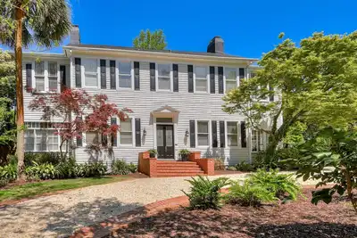 Image de Your perfect getaway nestled in the heart of Aiken.